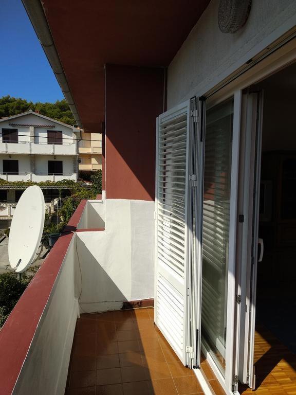 Apartman Franelic Banjol Exterior foto